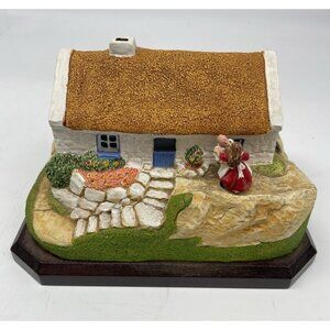 Killybegs Cottage “When Irish Eyes Are Smiling” Miniature Masterpieces Music Box